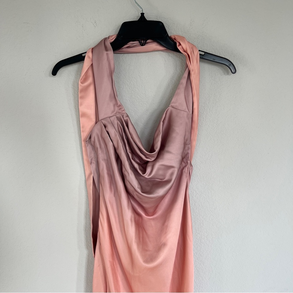 Elegant Pink Maxi Dress - Picture 3 of 16